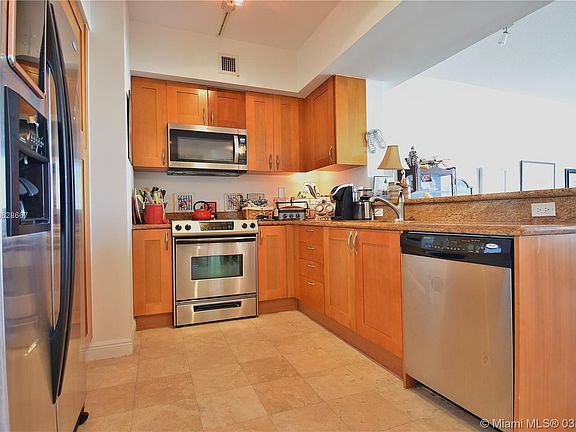 4th image of 1755 E Hallandale Beach Blvd Unit 904E