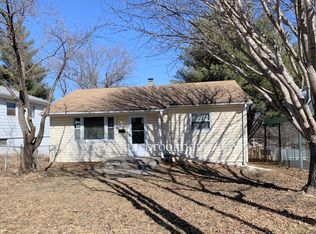 5642 Frederick St, Omaha, NE 68106