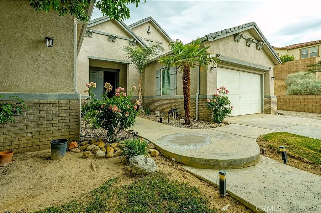 6838 Miramar Ln photo 1