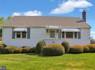 39 S Kemp Rd, Kutztown, PA 19530