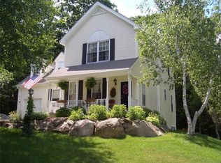 21 S Pond Dr, Coventry, RI 02816