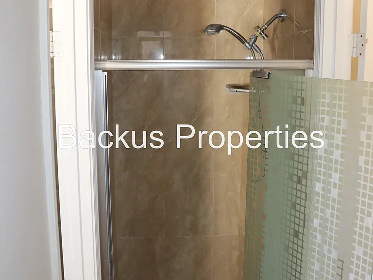 11585 McCarthy Rd — Photo 17