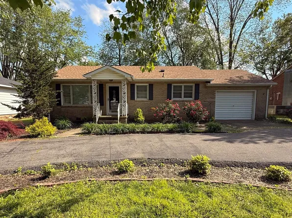 608 E 12th St, Benton, KY 42025