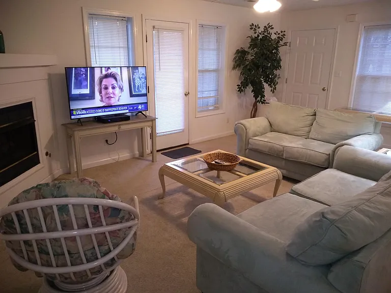 3124 Furnished Temporary — Photo 6