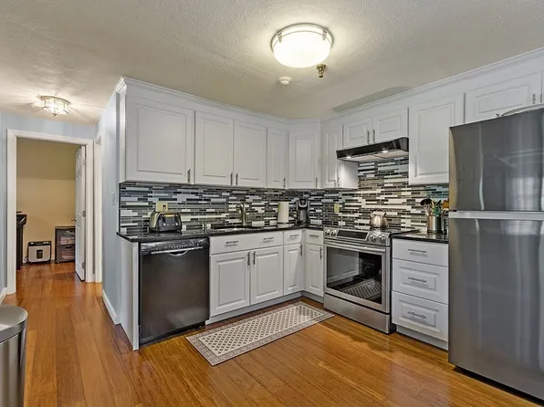 24 Spencer Rd APT 32N, Boxboro, MA 01719