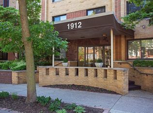 1912 Dupont Ave S APT 204, Minneapolis, MN 55403