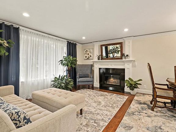 Main Level - Living Room+Dining Room