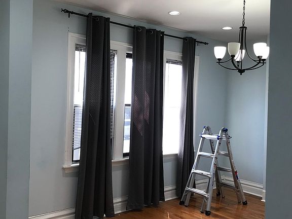 2nd image of 2250 W Taylor St #1