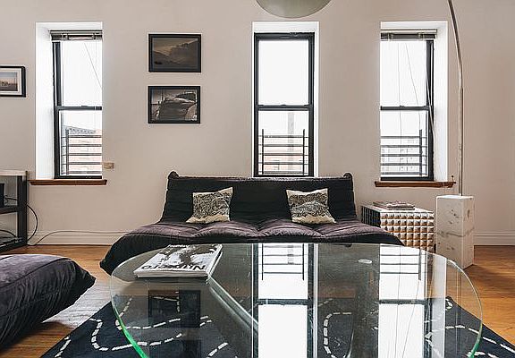 5th image of 534 Washington Ave #1