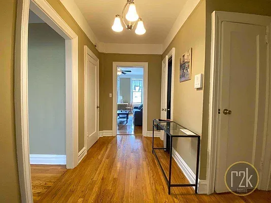 Rented by Realty 2000 Corp | media 19