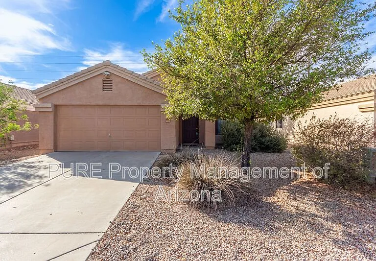 1816 S 106th Ln — Photo 2