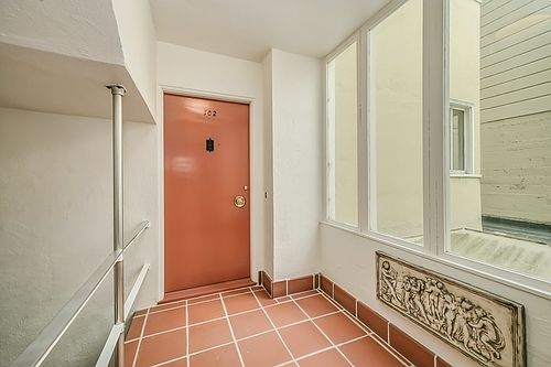 5th image of 1230 Clay St #102