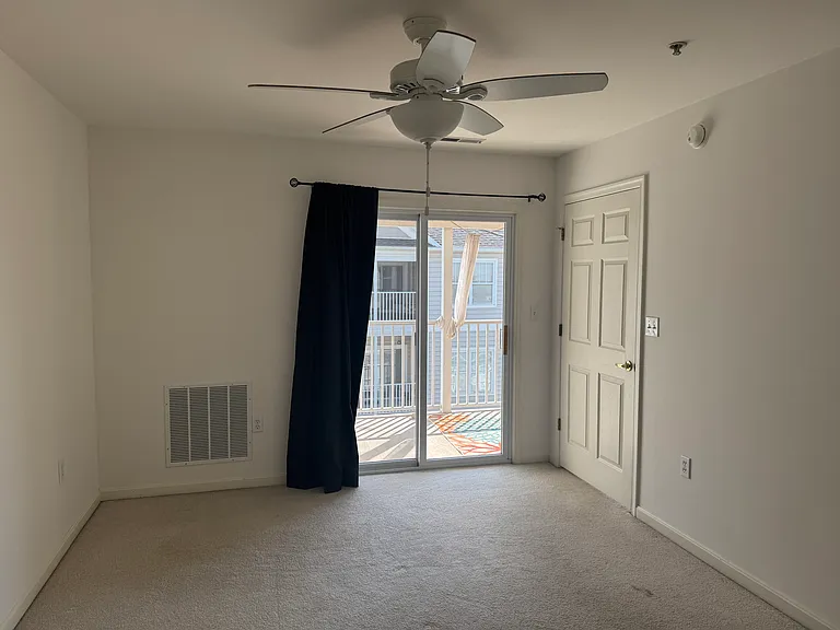 3403K N Sagamore Dr — Photo 13