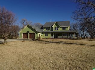 2936 Lily Ave, Sheldon, IA 51201