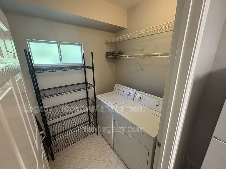 501 Gibson Dr #424 — Photo 5