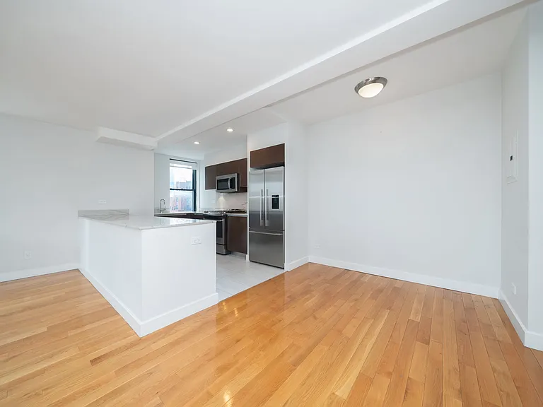 400 E 57th St #17L — Photo 4