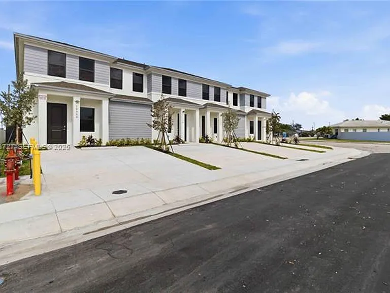 22348 SW 115th Ct #Townhouse 22348 — Photo 34