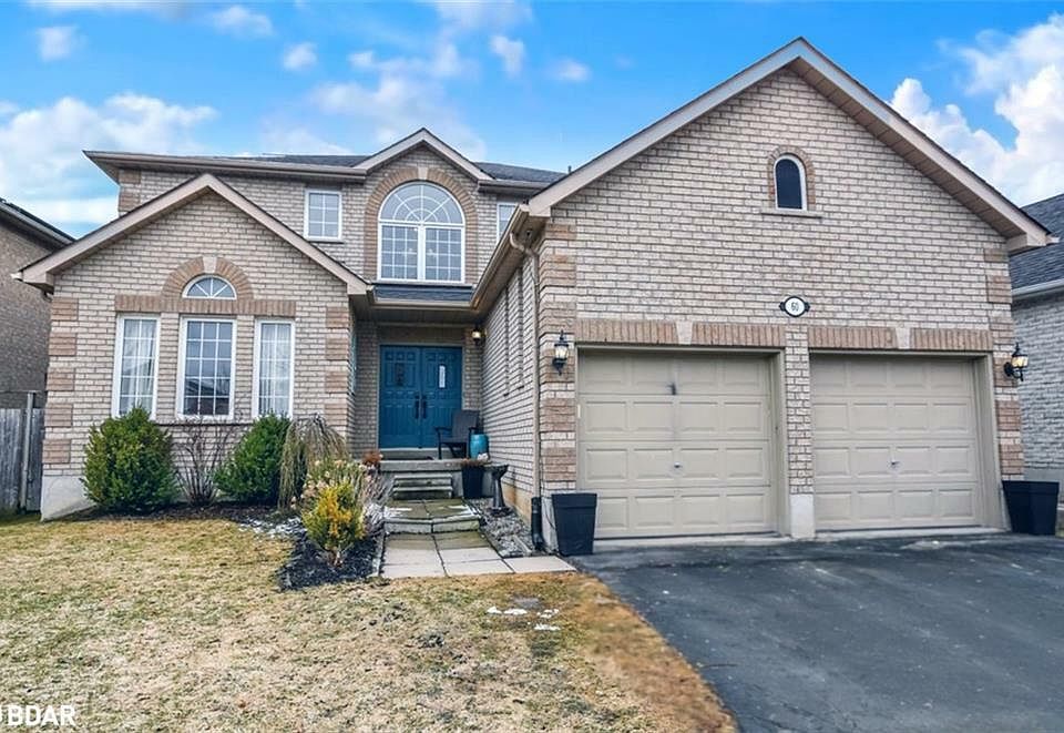 1st image of 60 Carley Cres