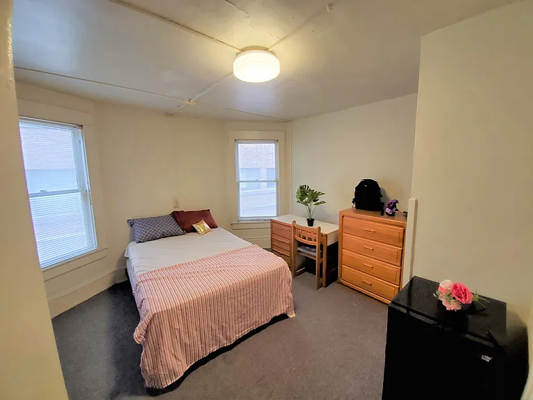 210 Dryden Rd — Photo 11