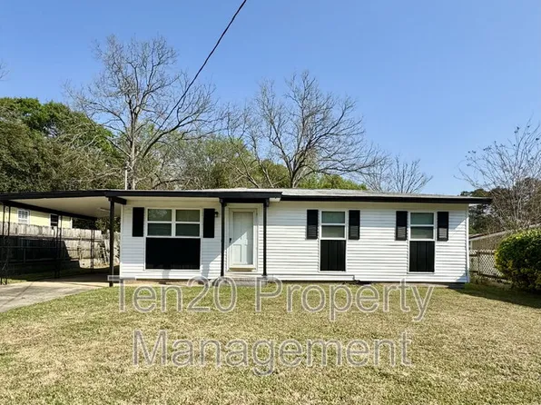 302 26th St, Phenix City, AL 36867