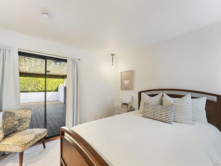 2435 Camino Del Mar — Photo 15