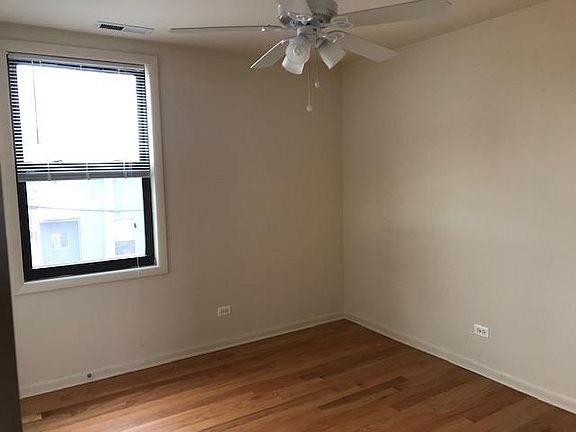 5th image of 1704 W Fullerton Ave #2