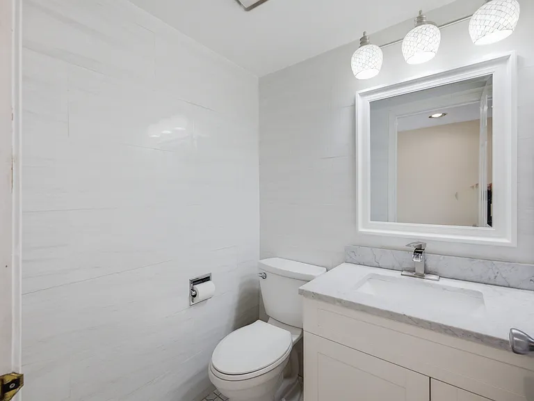 399 Stonewood Cir — Photo 20