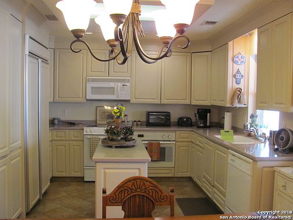 5th image of 2279 Kensington Way