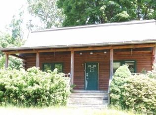 28 Huntington St, Pawcatuck, CT 06379