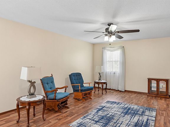 2nd image of 305 S Columbus St