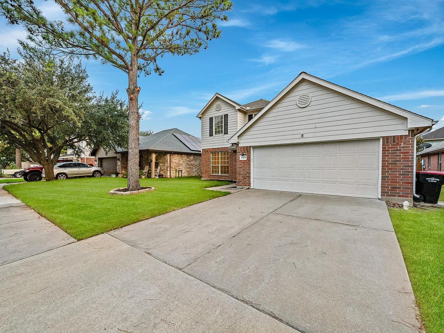 4 bed, 2.5 bath, 2224 sqft, $2,195 — Photo 3