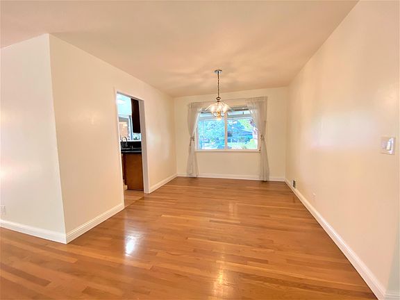 5th image of 19876 Glen Brae Dr
