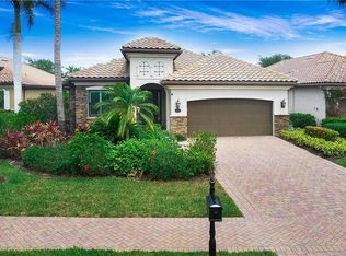 3046 Aviamar Cir, Naples, FL 34114