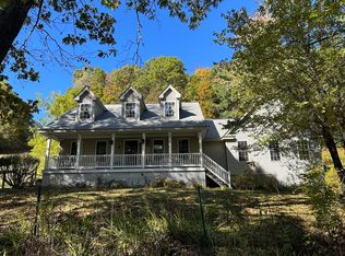 34 Shattuck St, Groton, MA 01450