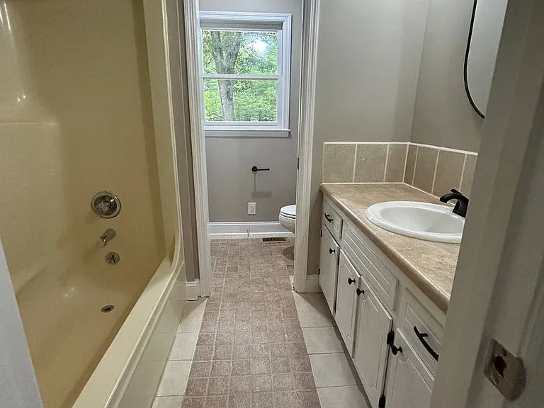153 Jacque Jim Dr NE — Photo 16