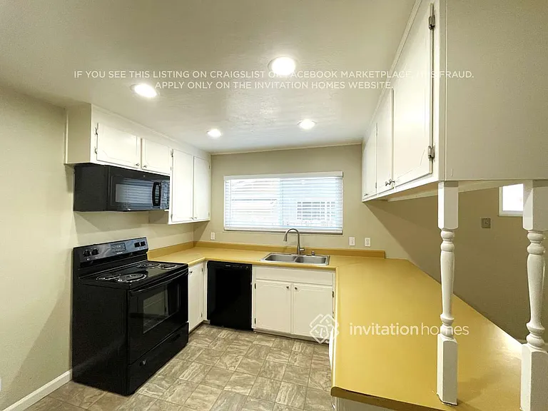 858 Studding Sail St — Photo 5