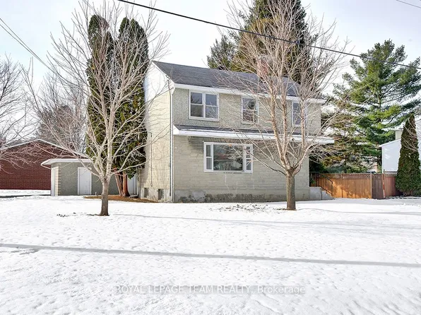 1151 Normandy Cres, Ottawa, ON K2E 5A5