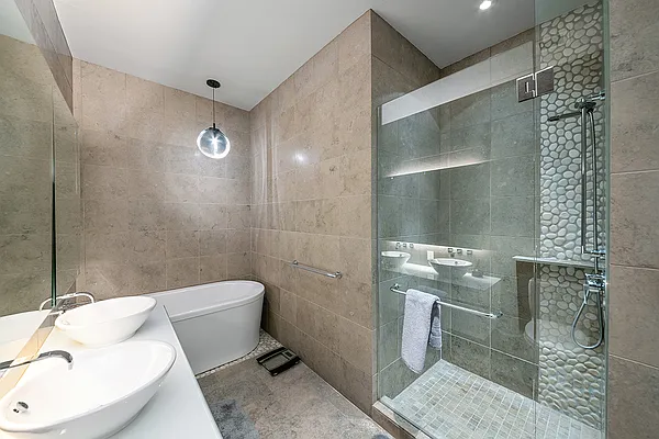 Sold by Maxwell Jacobs | media 6