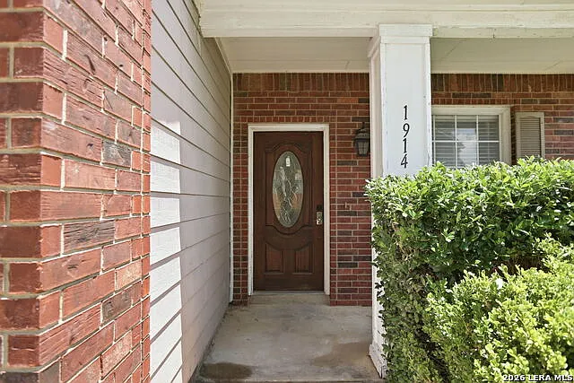 3 bed, 2.5 bath, 2231 sqft, $1,850 — Photo 3