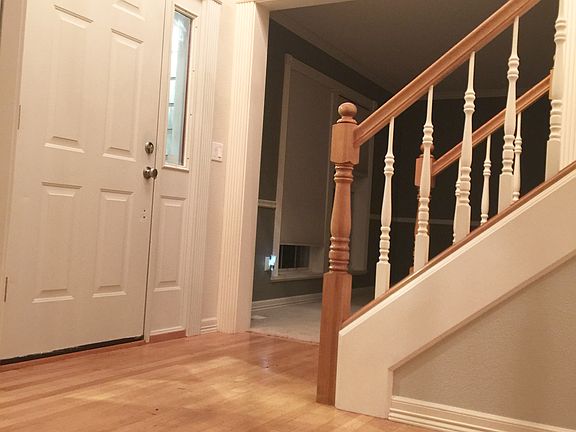 2nd image of 14293 SE Meadows Ln