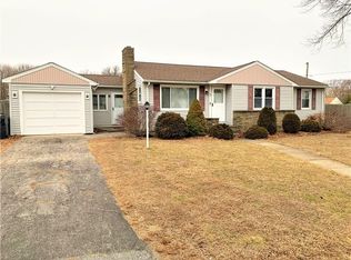 42 Crane St, Warwick, RI 02889