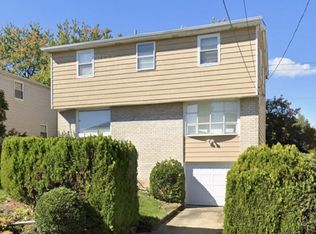 10206 Galahad Rd, Philadelphia, PA 19116