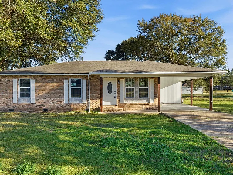 452 Scenic Dr — Photo 2