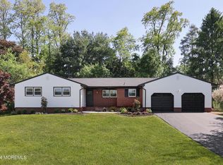40 Hidden Stream Rd, Freehold, NJ 07728