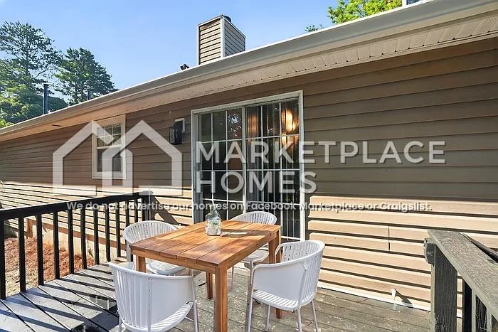 1104 Bonita Cir — Photo 24