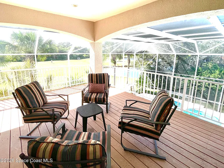 1479 Southpointe Ct — Photo 14