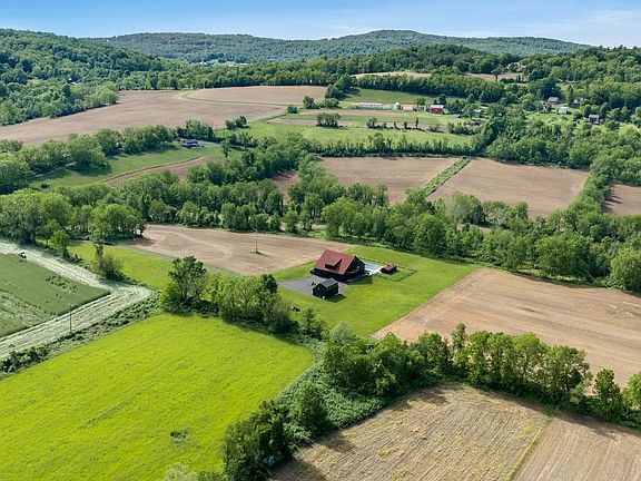 4th image of 854 Spring Hill Rd
