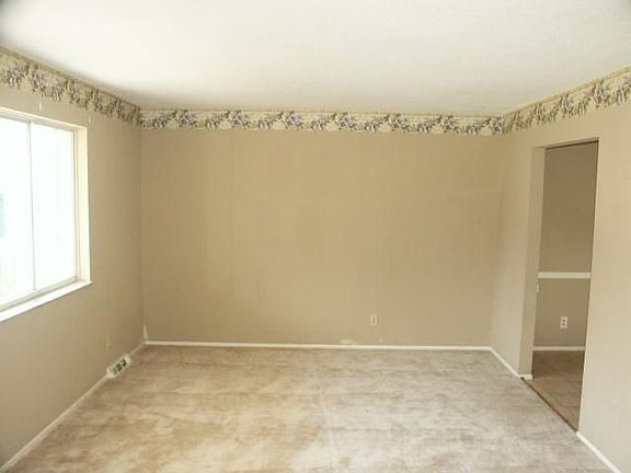 2nd image of 2042 Cannington Ct