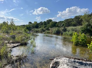 1118 Chimney Valley Rd, Blanco, TX 78606