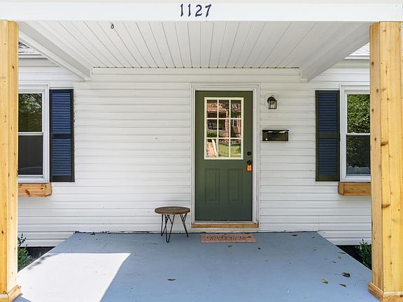 3rd image of 1127 Stratford Rd